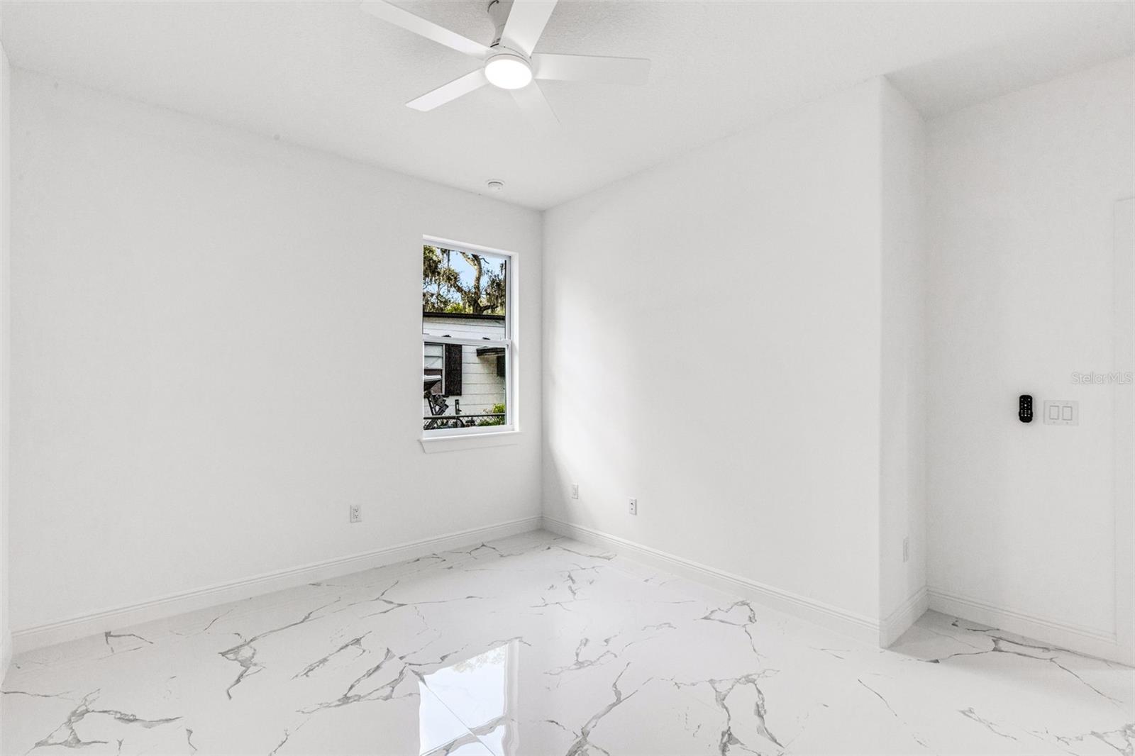 LOWRY LANE SUB - Residential