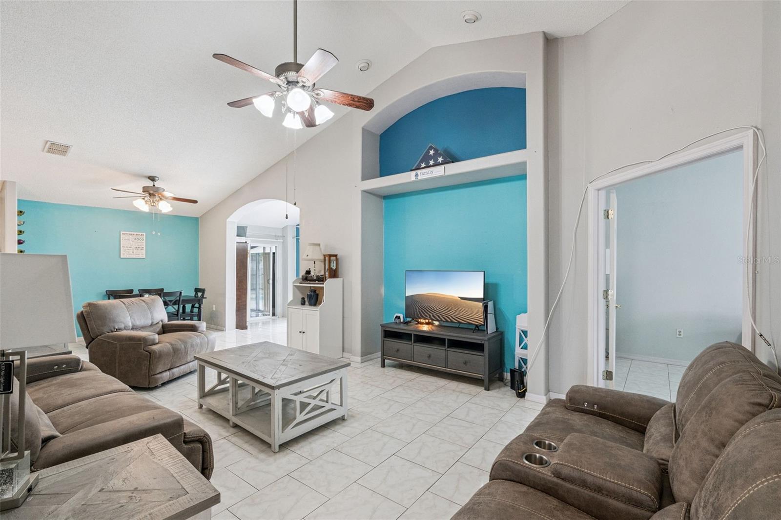 SUNRIDGE WOODS PH 03 - Residential