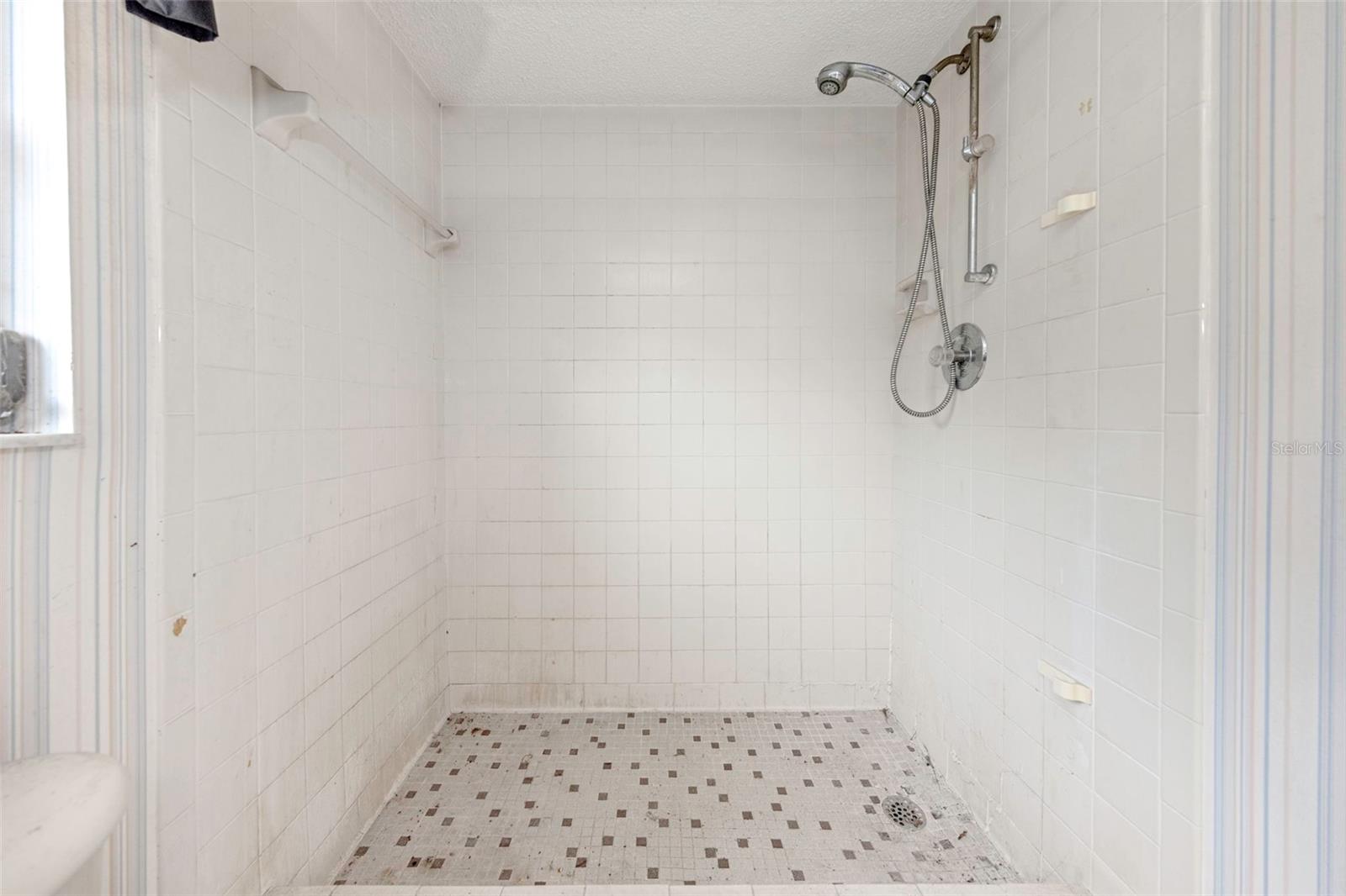 COUNTRY VILLAS - Residential