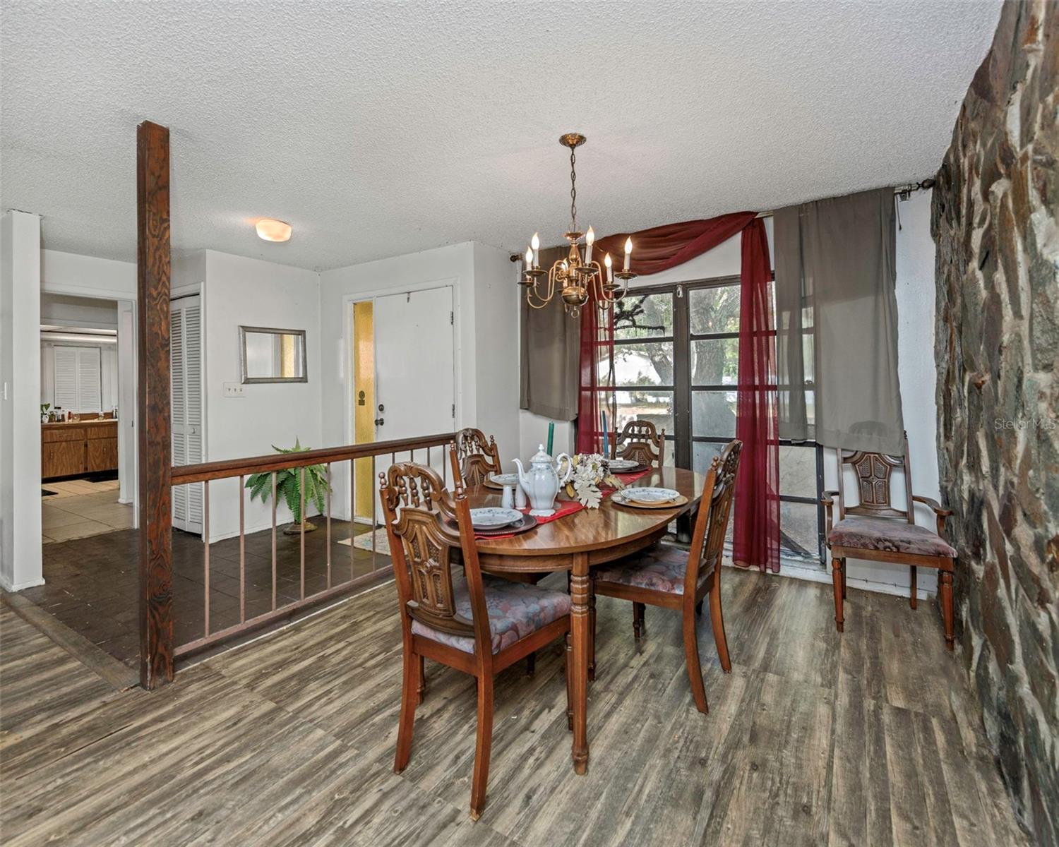 COUNTRY VILLAS - Residential