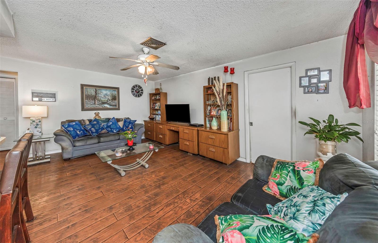 COUNTRY VILLAS - Residential