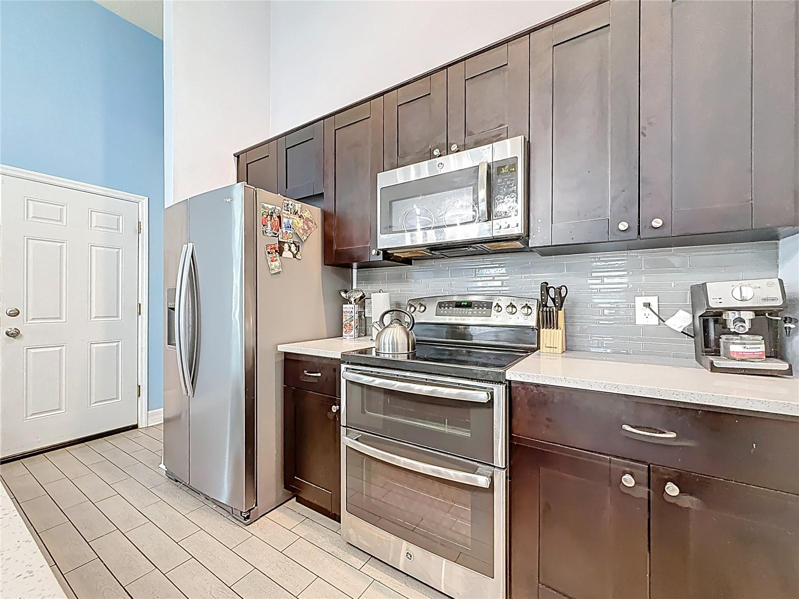 BELLEAIR COMMOMS - Residential