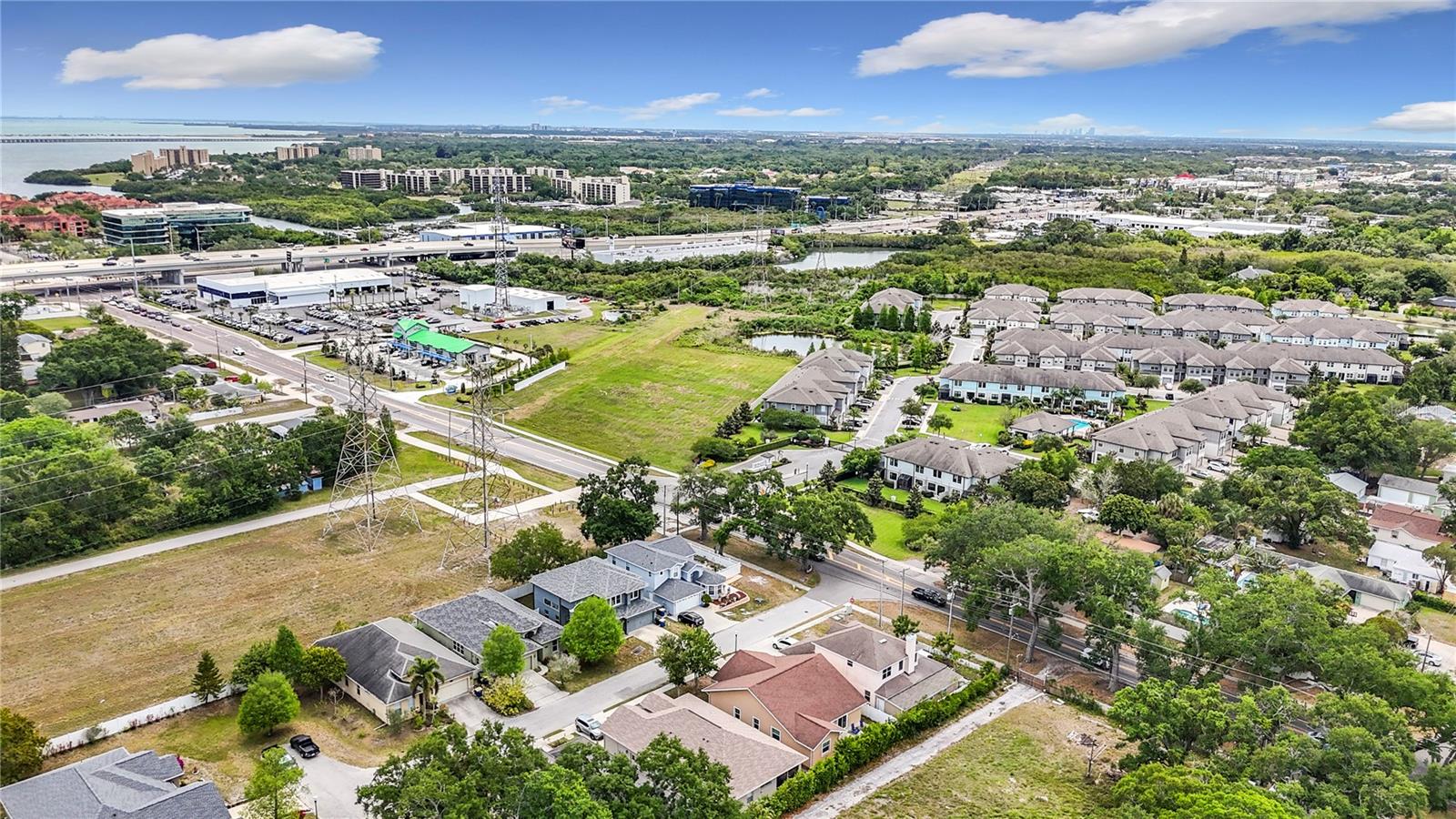 BELLEAIR COMMOMS - Residential