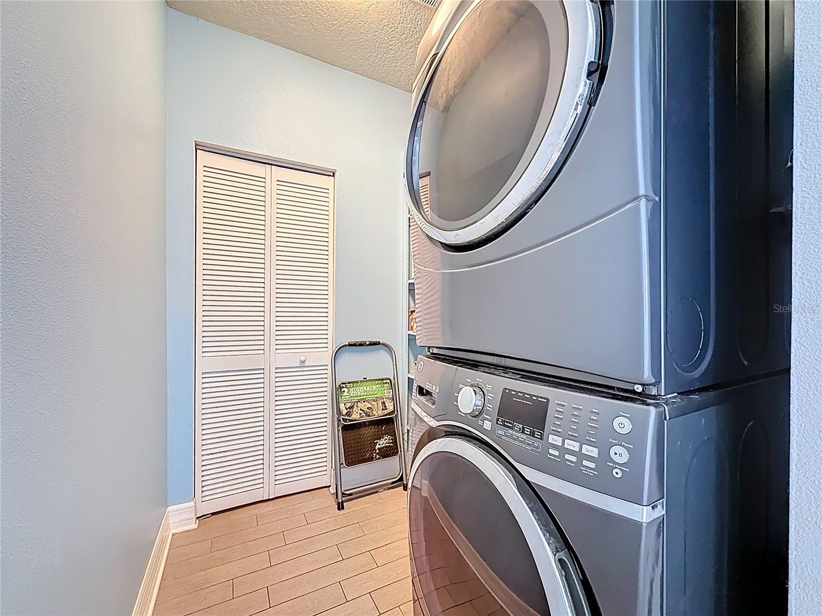 BELLEAIR COMMOMS - Residential