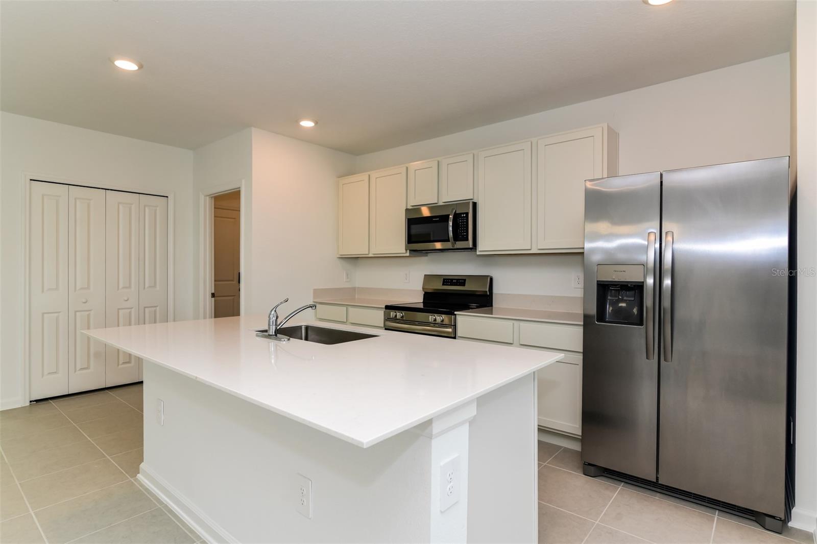 CROSSWINDS EAST PH 1 - Residential Lease