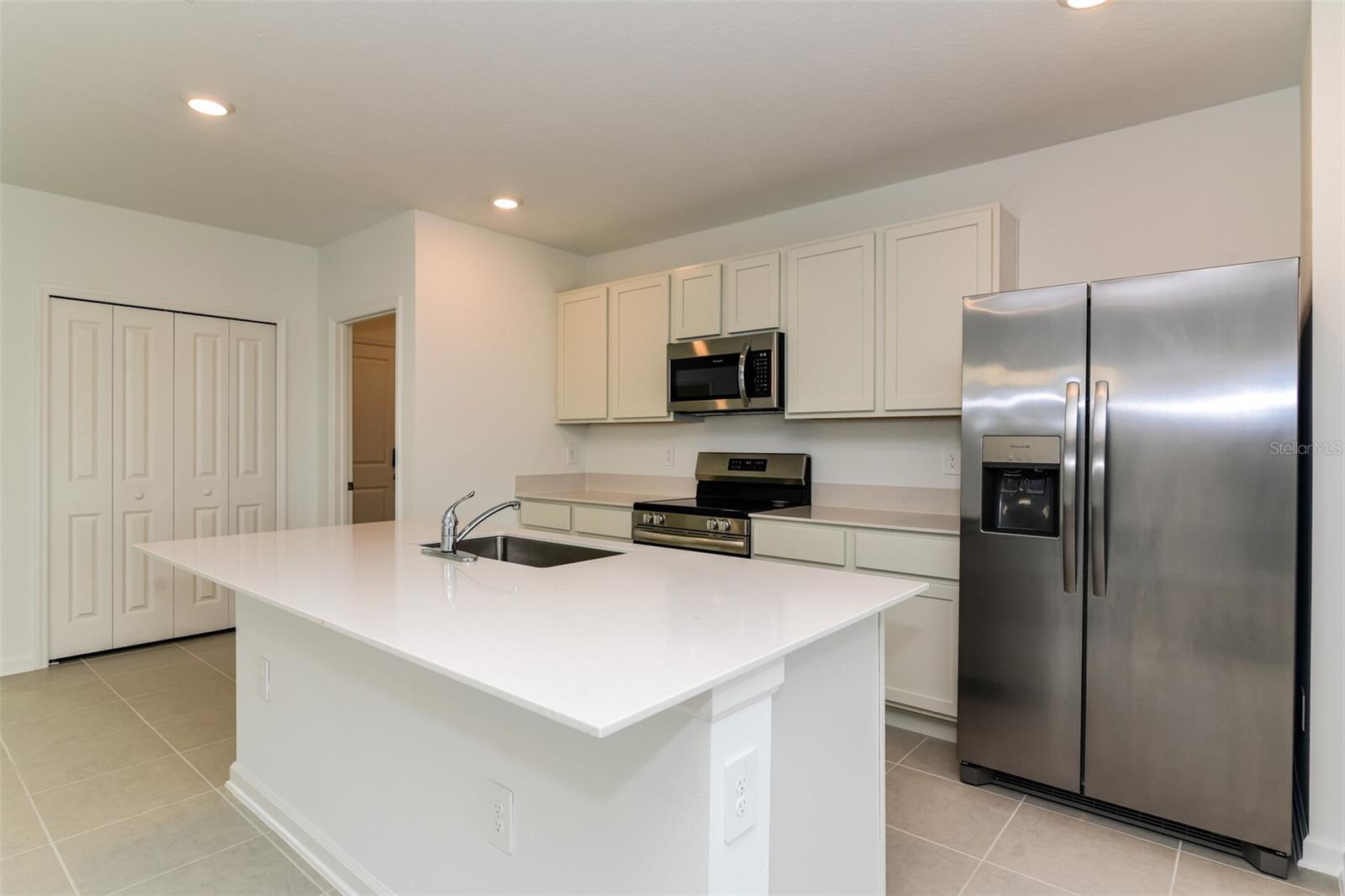 CROSSWINDS EAST PH 1 - Residential Lease