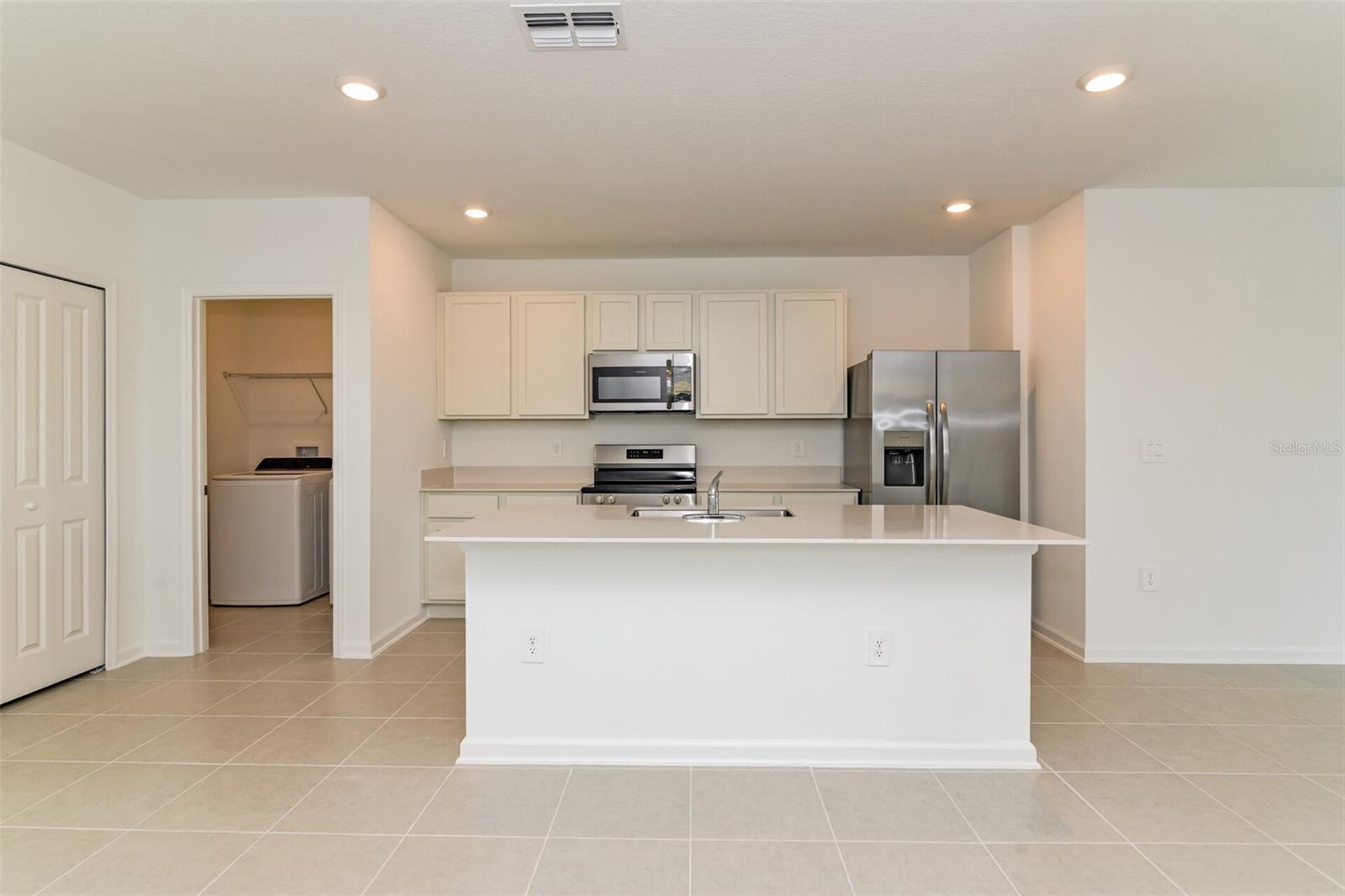 CROSSWINDS EAST PH 1 - Residential Lease