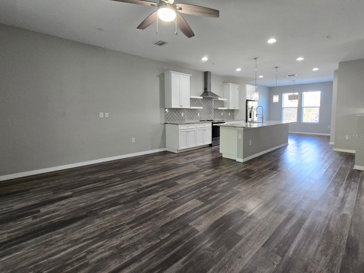 CALLISTA CAY - Residential Lease