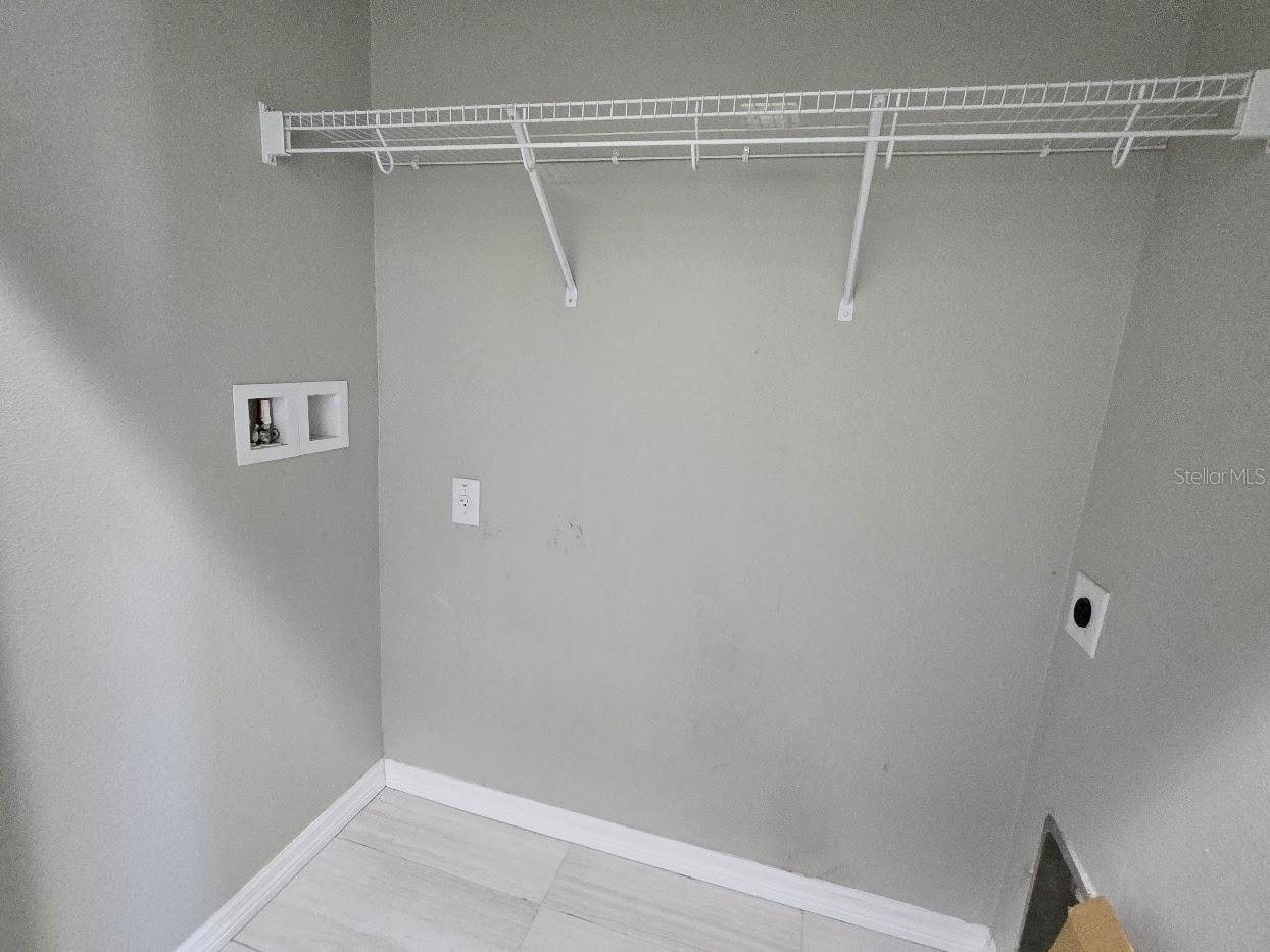 CALLISTA CAY - Residential Lease