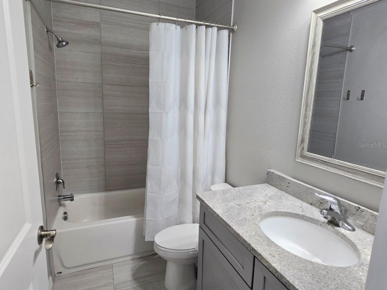 CALLISTA CAY - Residential Lease