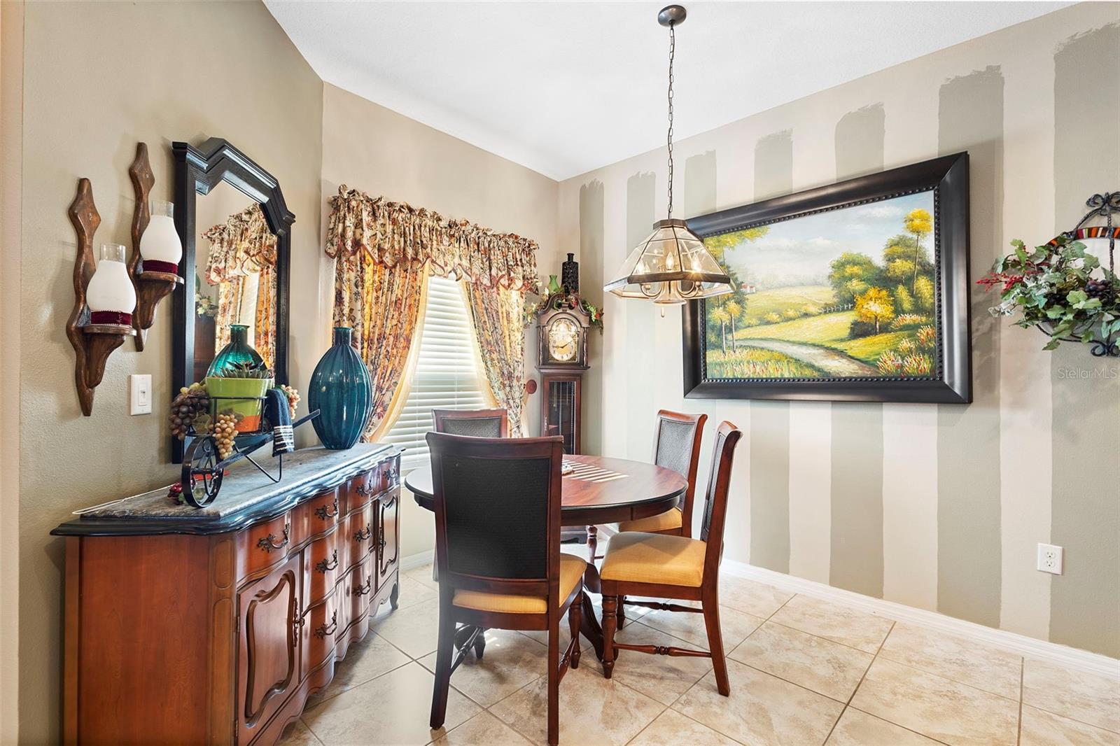 CARRIAGE HOMES - Residential