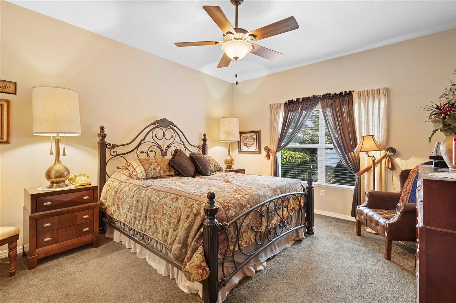 CARRIAGE HOMES - Residential