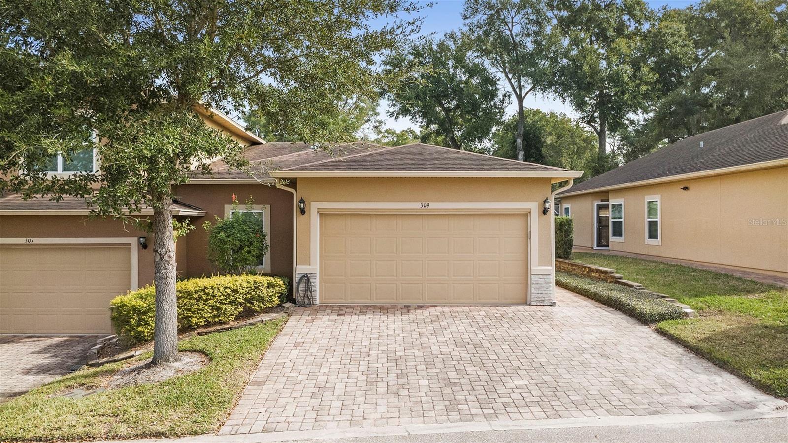 CARRIAGE HOMES - Residential