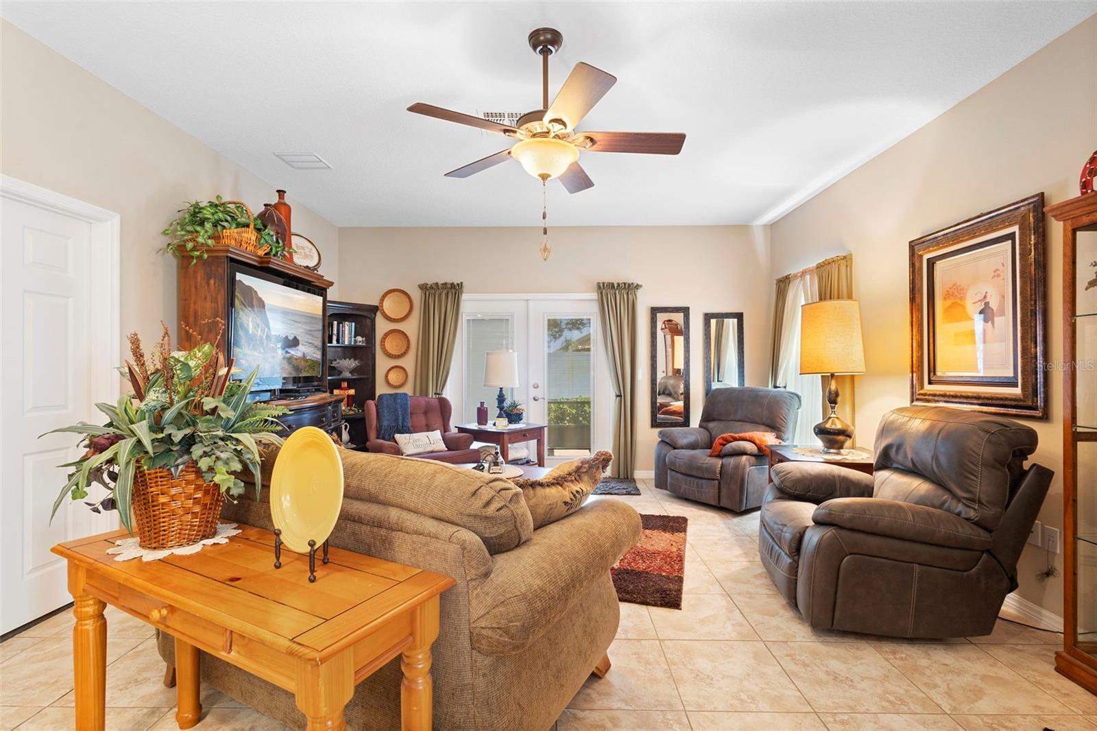 CARRIAGE HOMES - Residential