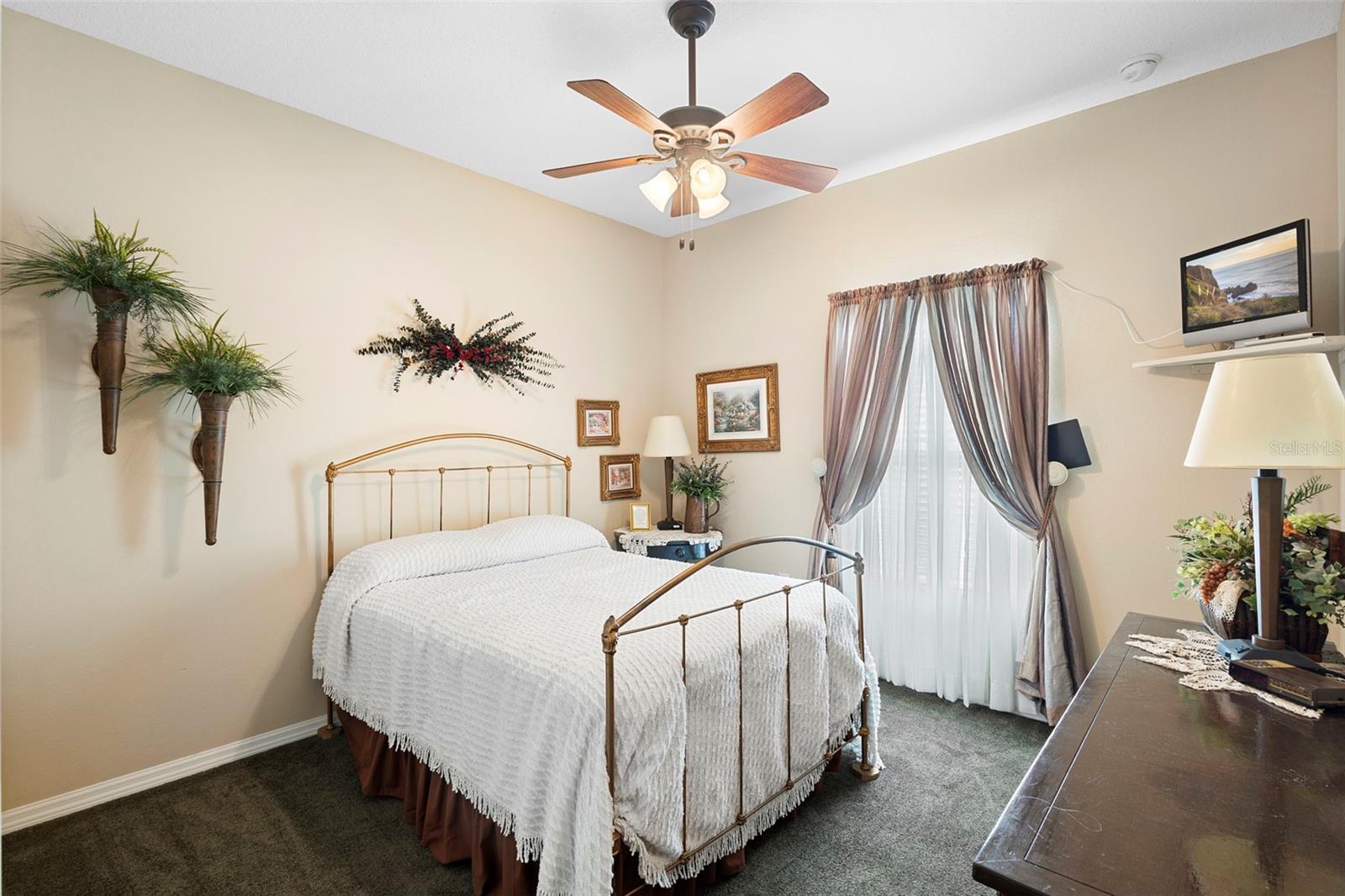 CARRIAGE HOMES - Residential