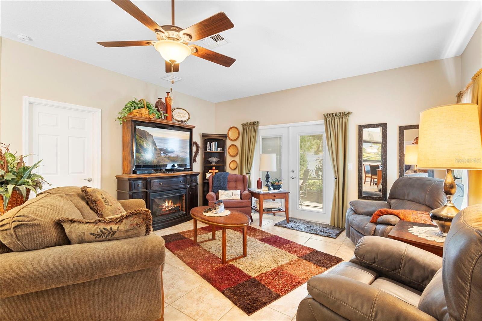 CARRIAGE HOMES - Residential