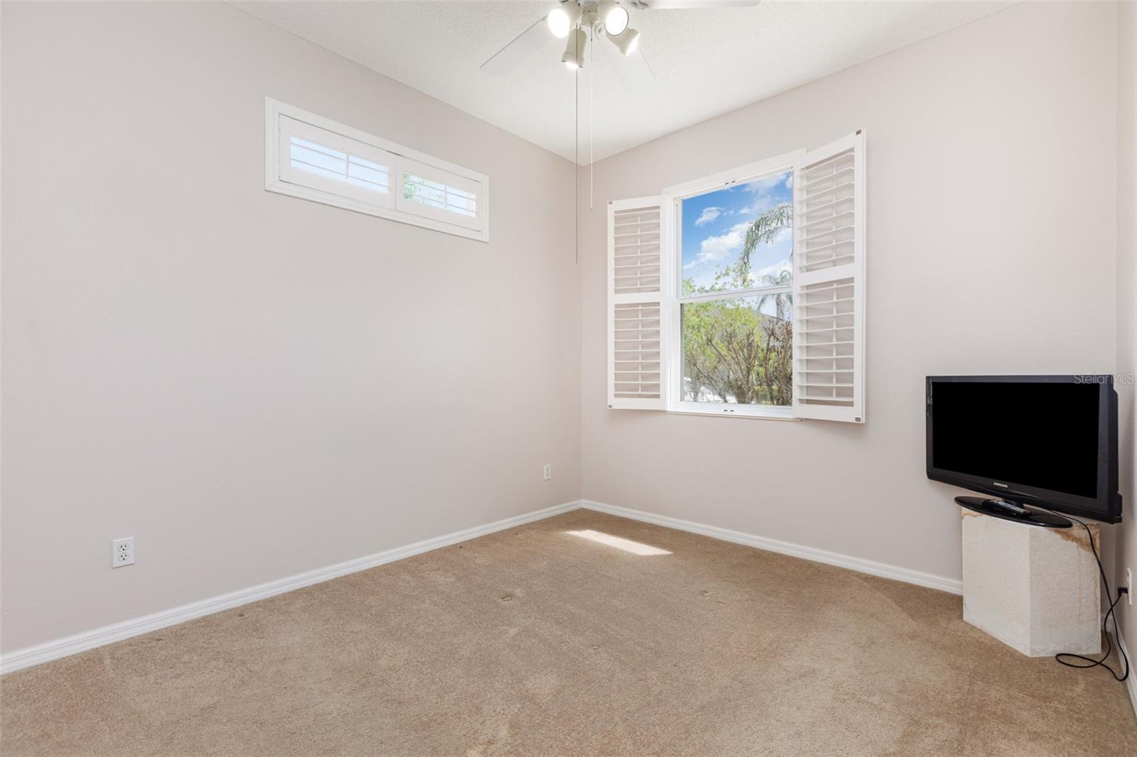 ACADIA CONDOMINIUM - Residential