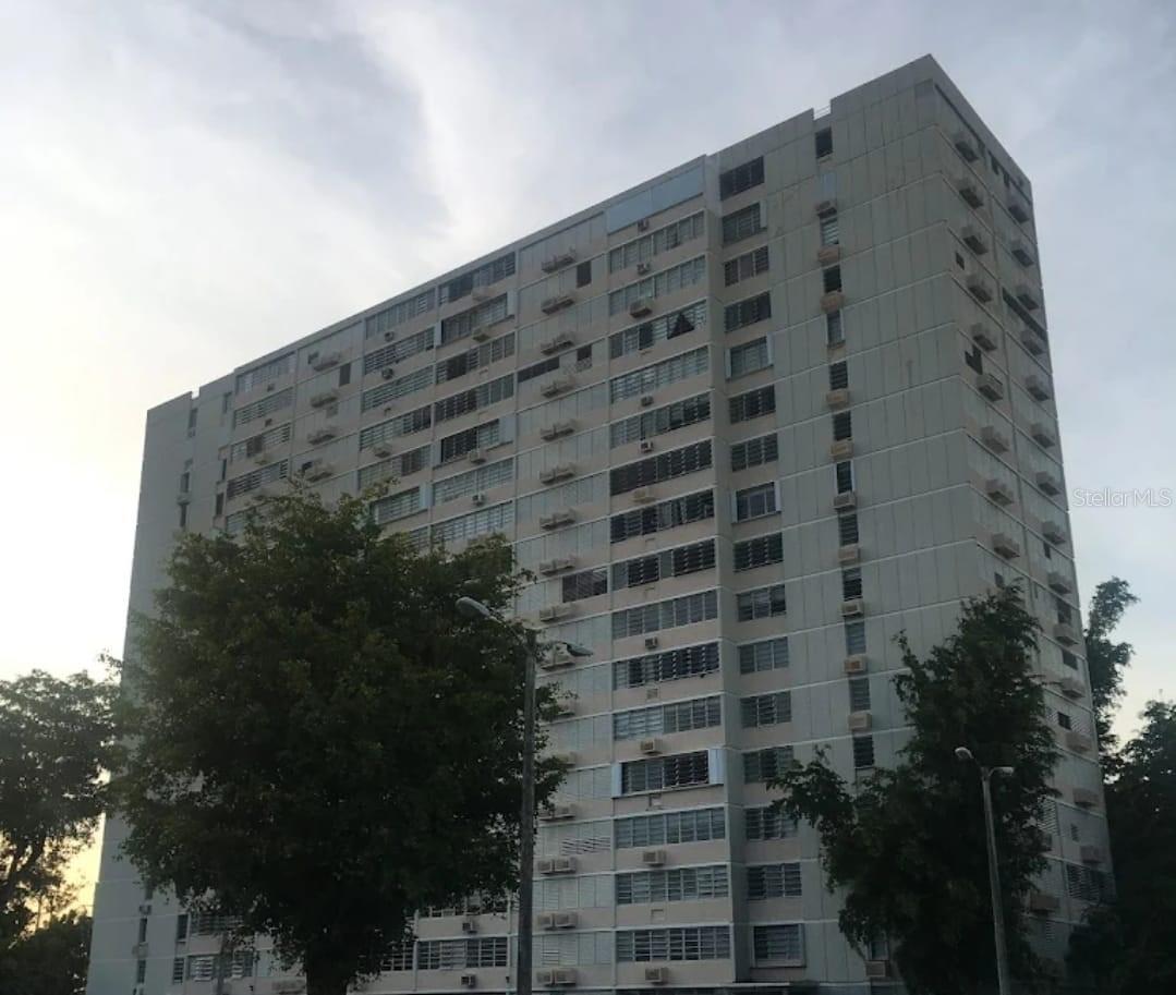 Cozy Apartment for Rent!
Convenient and Safe Location
Features:
1 comfortable bedroom
1 private parking space
Appliances included (fridge, stove, microwave, etc.)
Water and maintenance included*
Ready for immediate move-in!