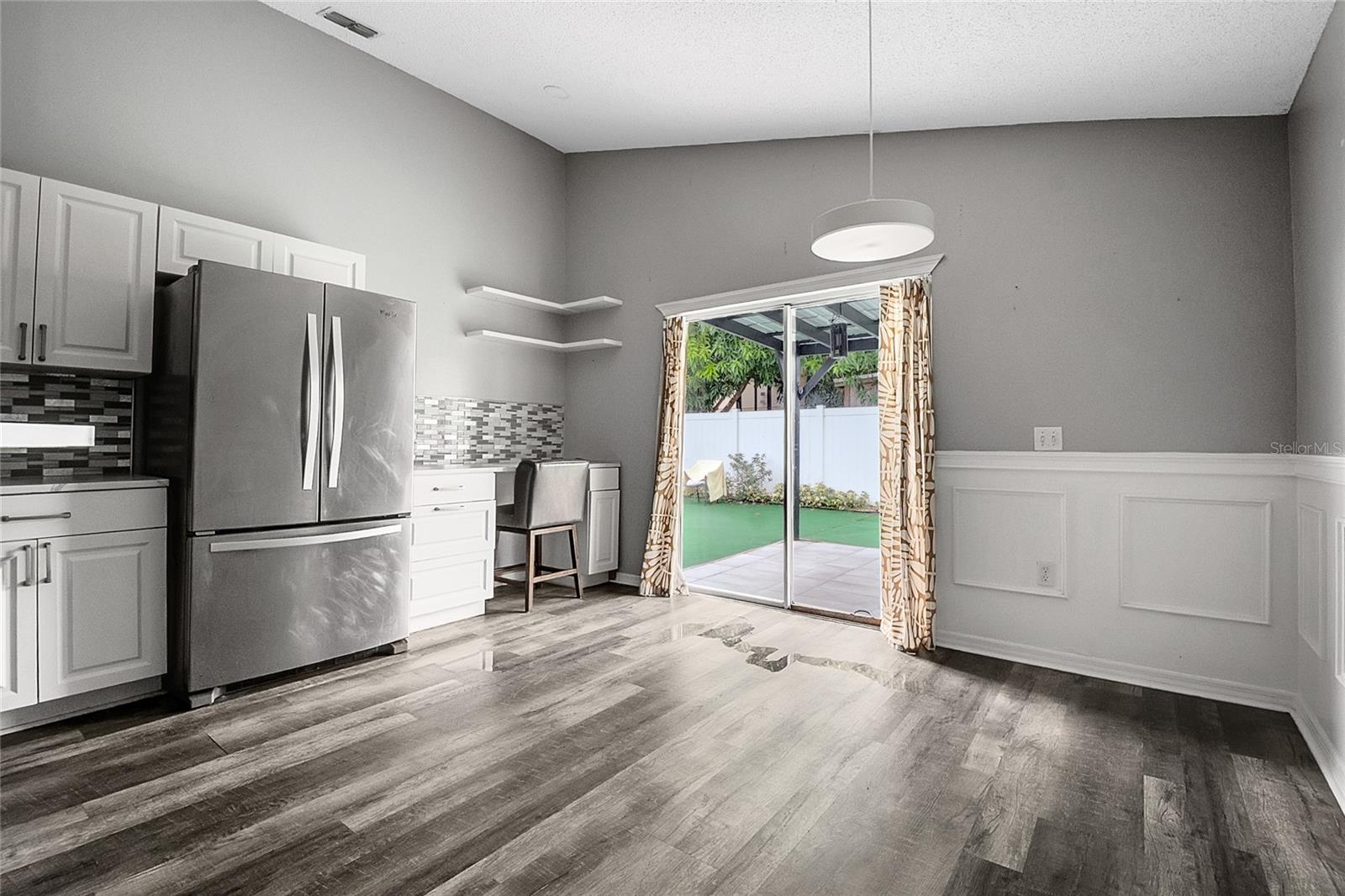 7646 HARBOR BEND CIRCLE