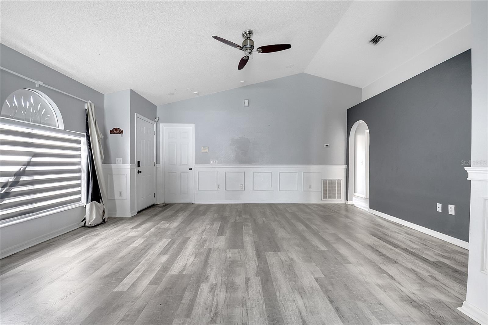7646 HARBOR BEND CIRCLE