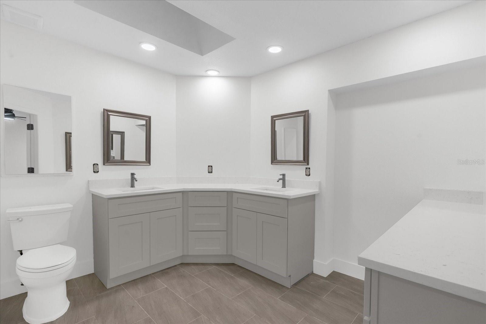 RIVERHAVEN VILLAGE - Residential