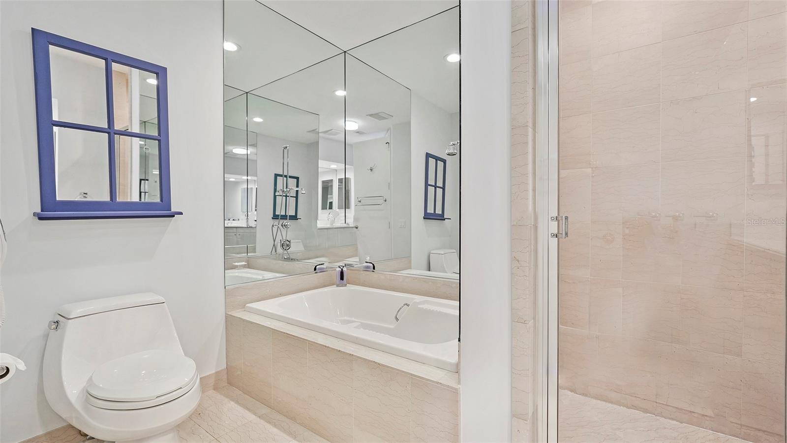 WATER CLUB I/LONGBOAT KEY - Residential