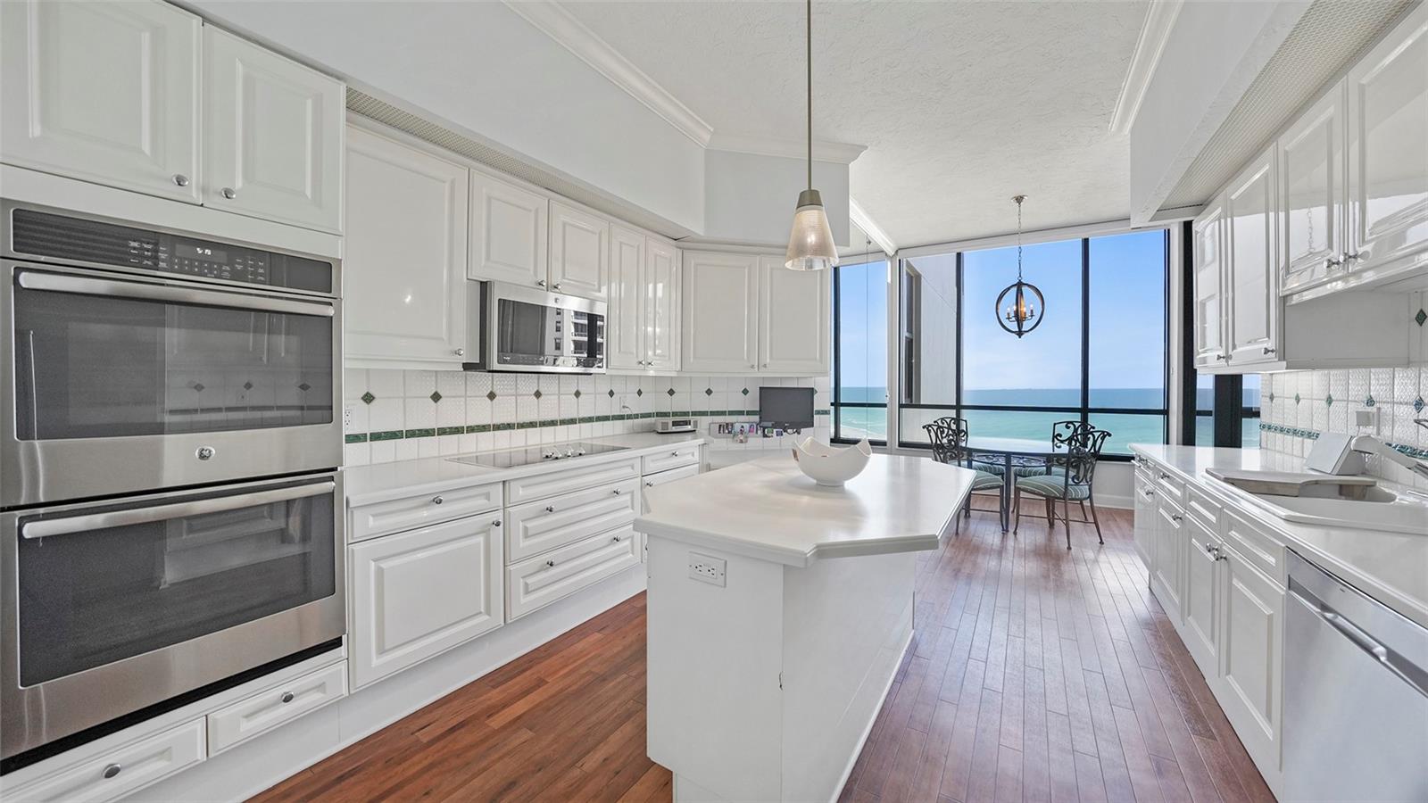 WATER CLUB I/LONGBOAT KEY - Residential