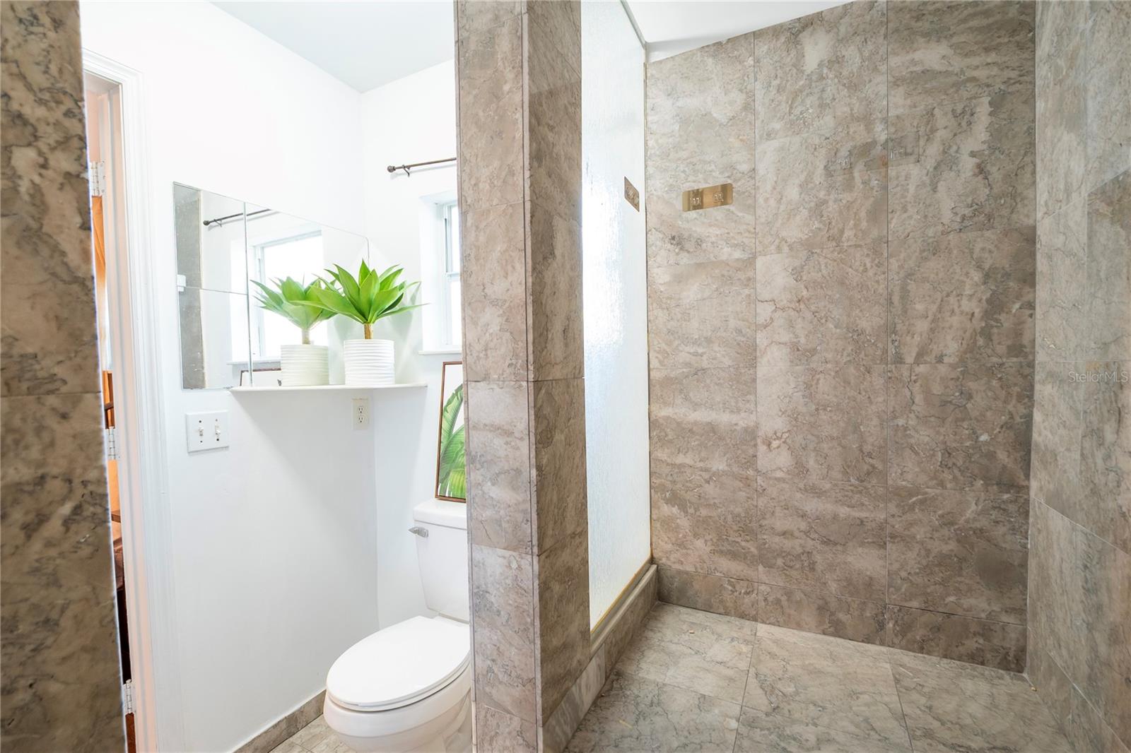 KINYON & WOODS ADD - Residential