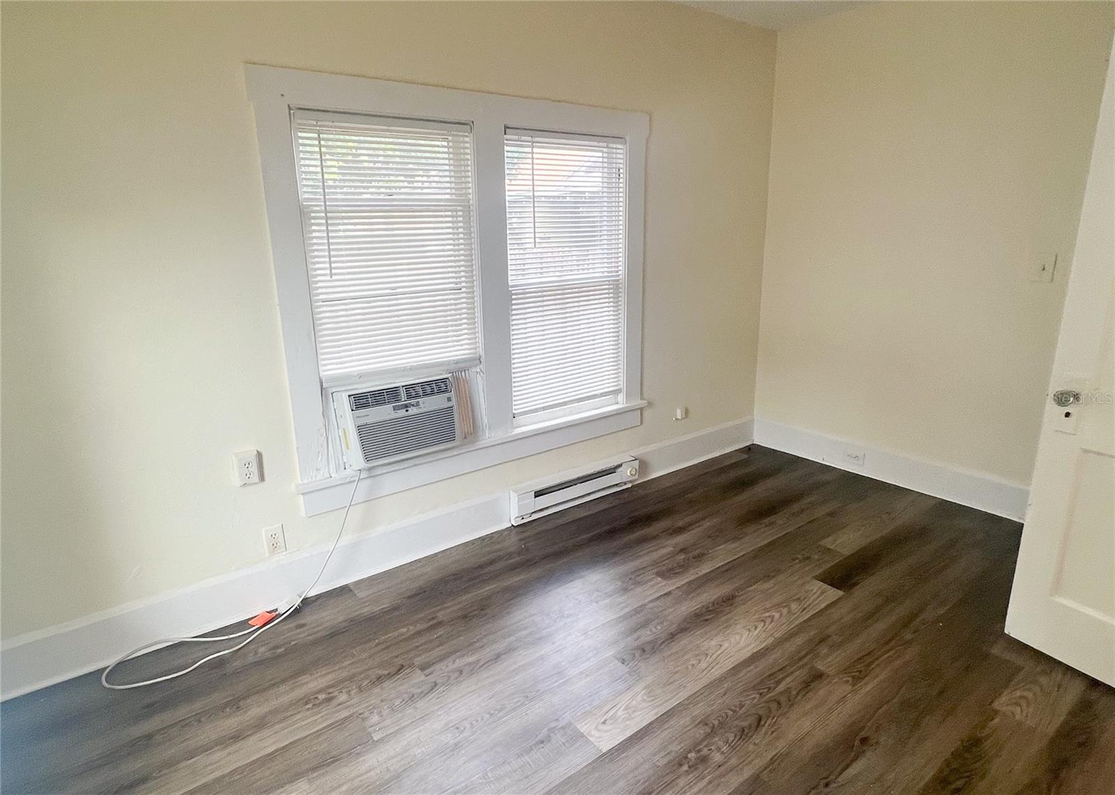 KINYON & WOODS ADD - Residential