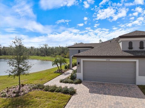 A home in PARRISH