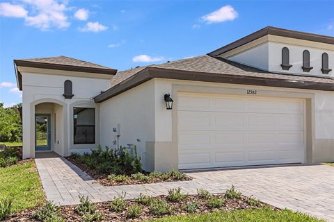 A home in PARRISH