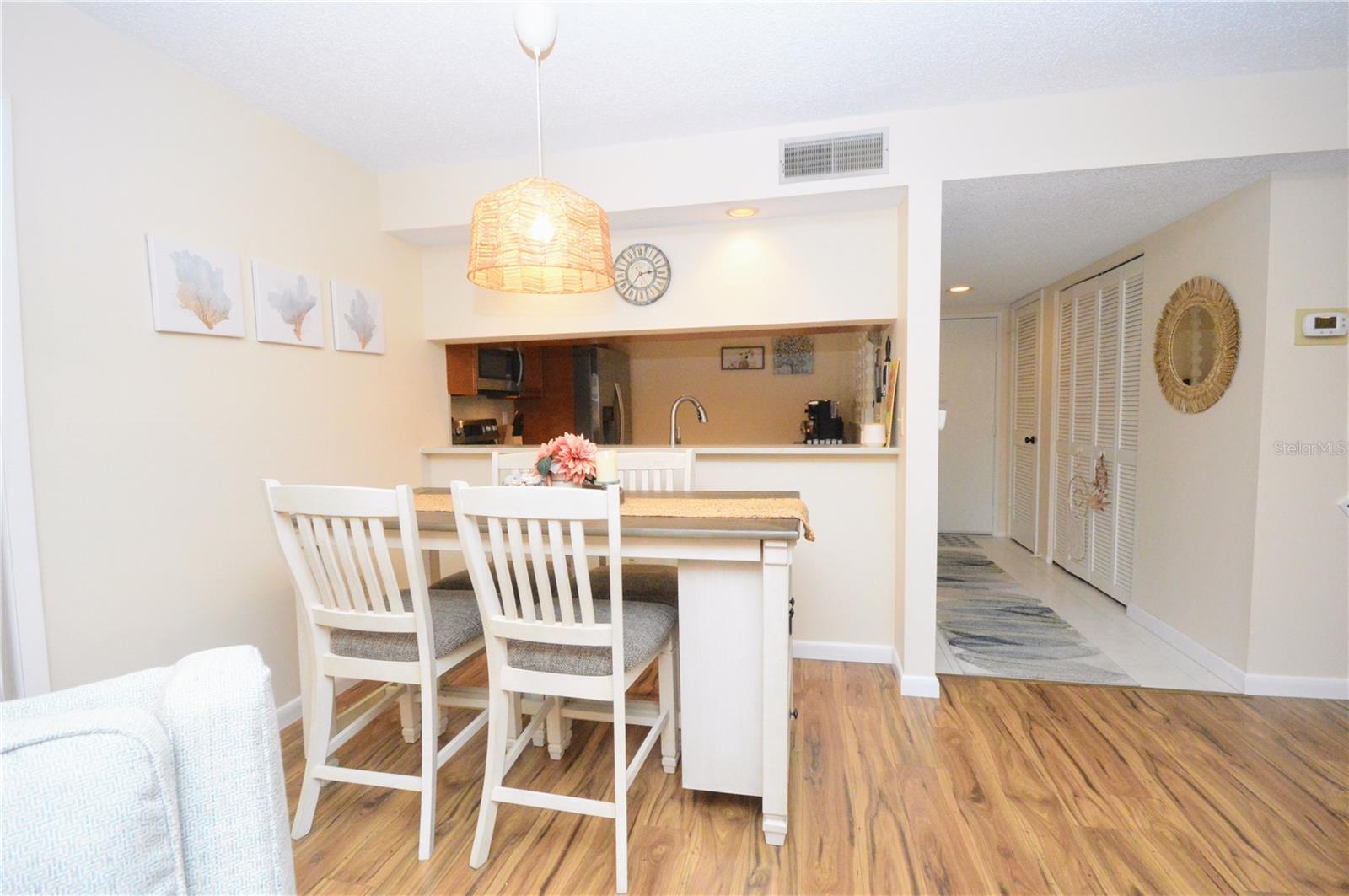 2593 COUNTRYSIDE BLVD 7204