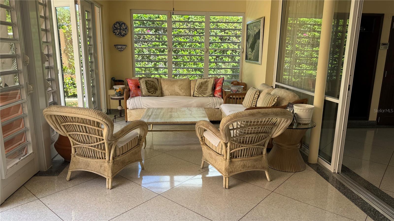 VILLA CAPARRA - Residential