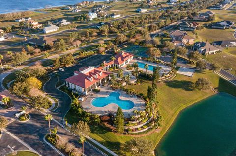 A home in LAKE ALFRED