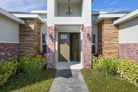 A home in LAKE ALFRED