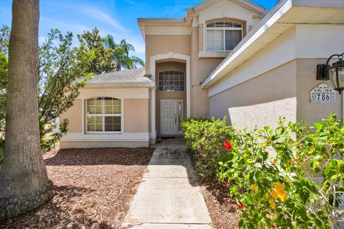 786 OXFORD DRIVE