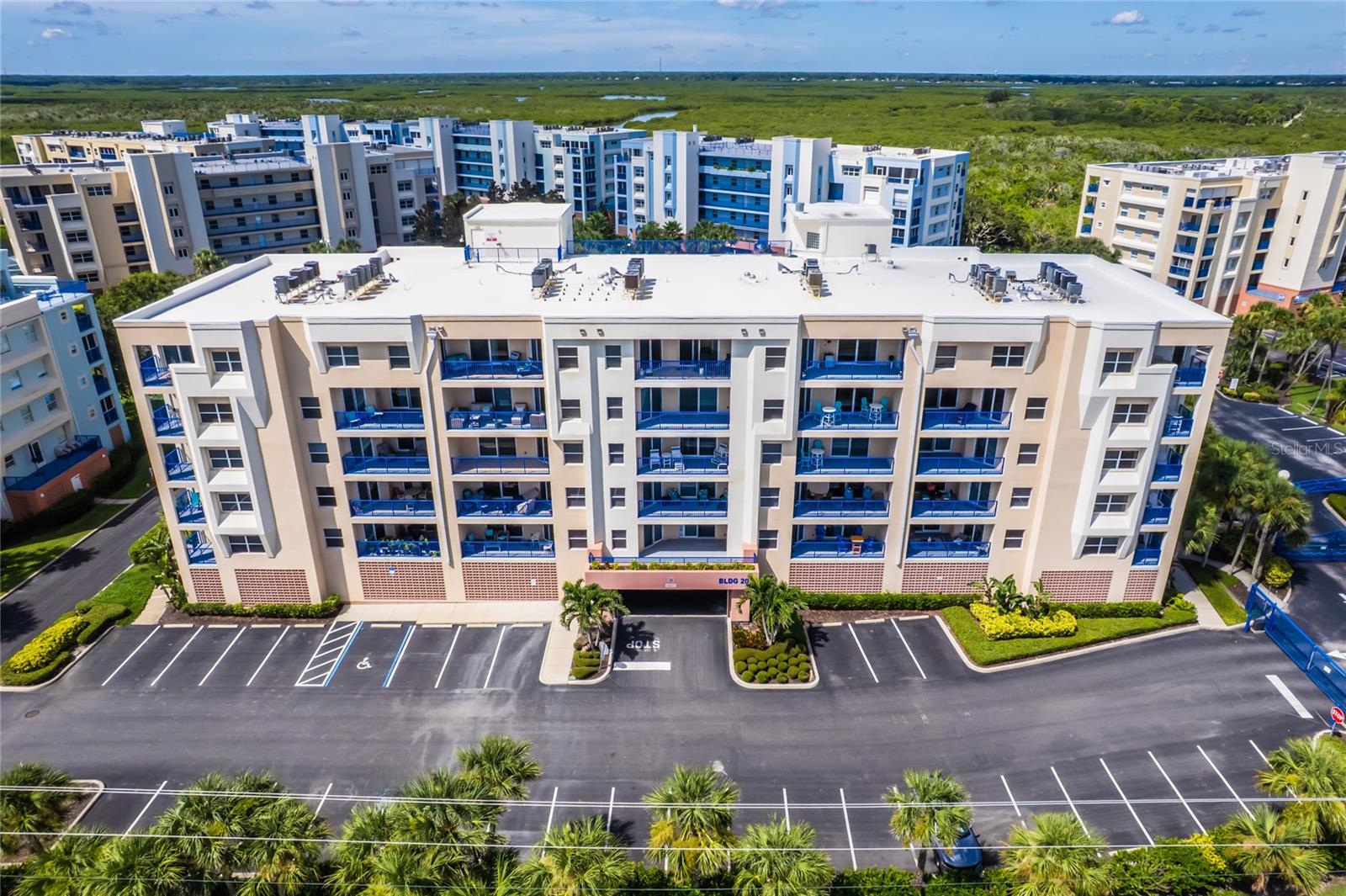 OCEAN WALK/NEW SMYRNA BCH BLDG - Residential