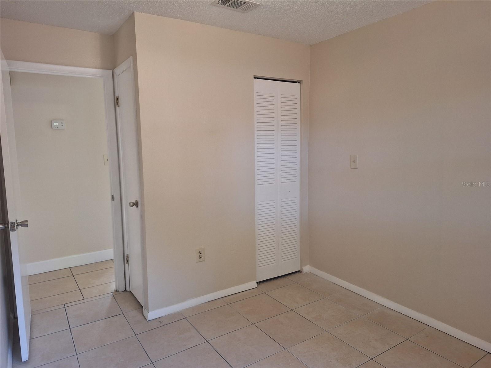 ARNAUS MARY E - Residential