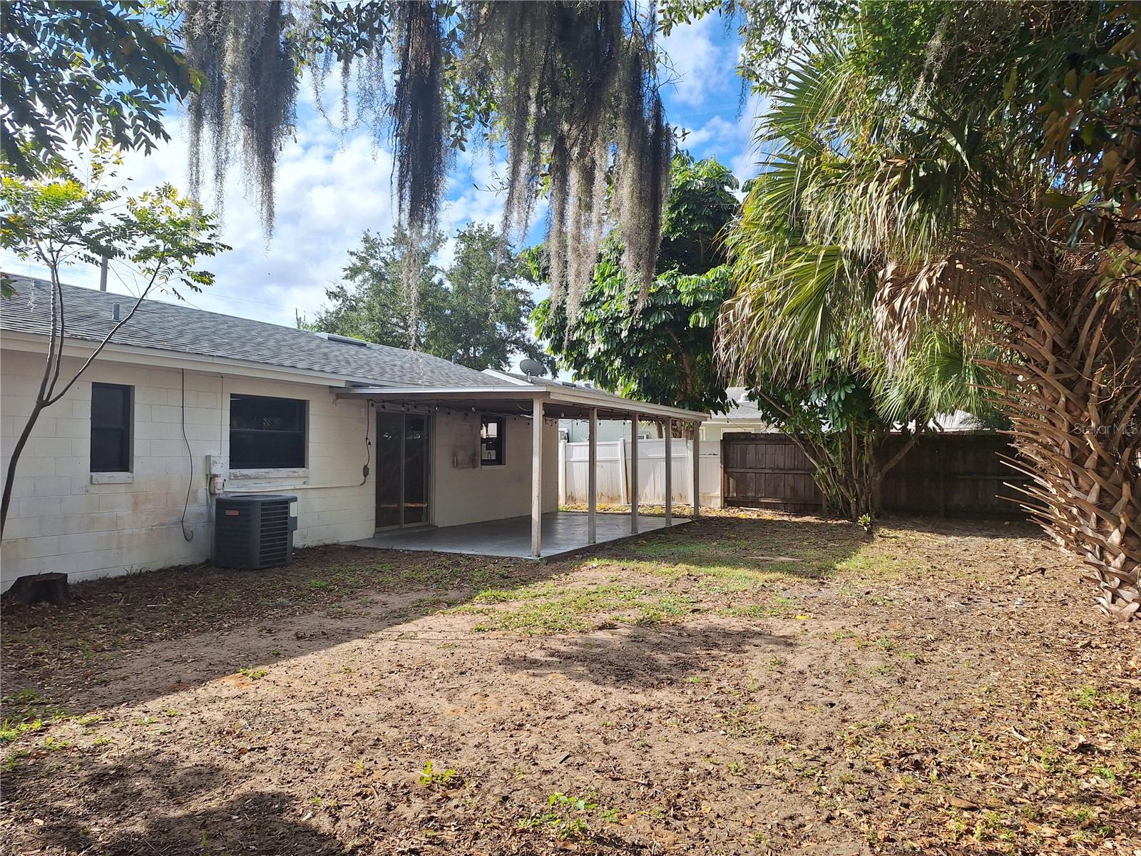 ARNAUS MARY E - Residential