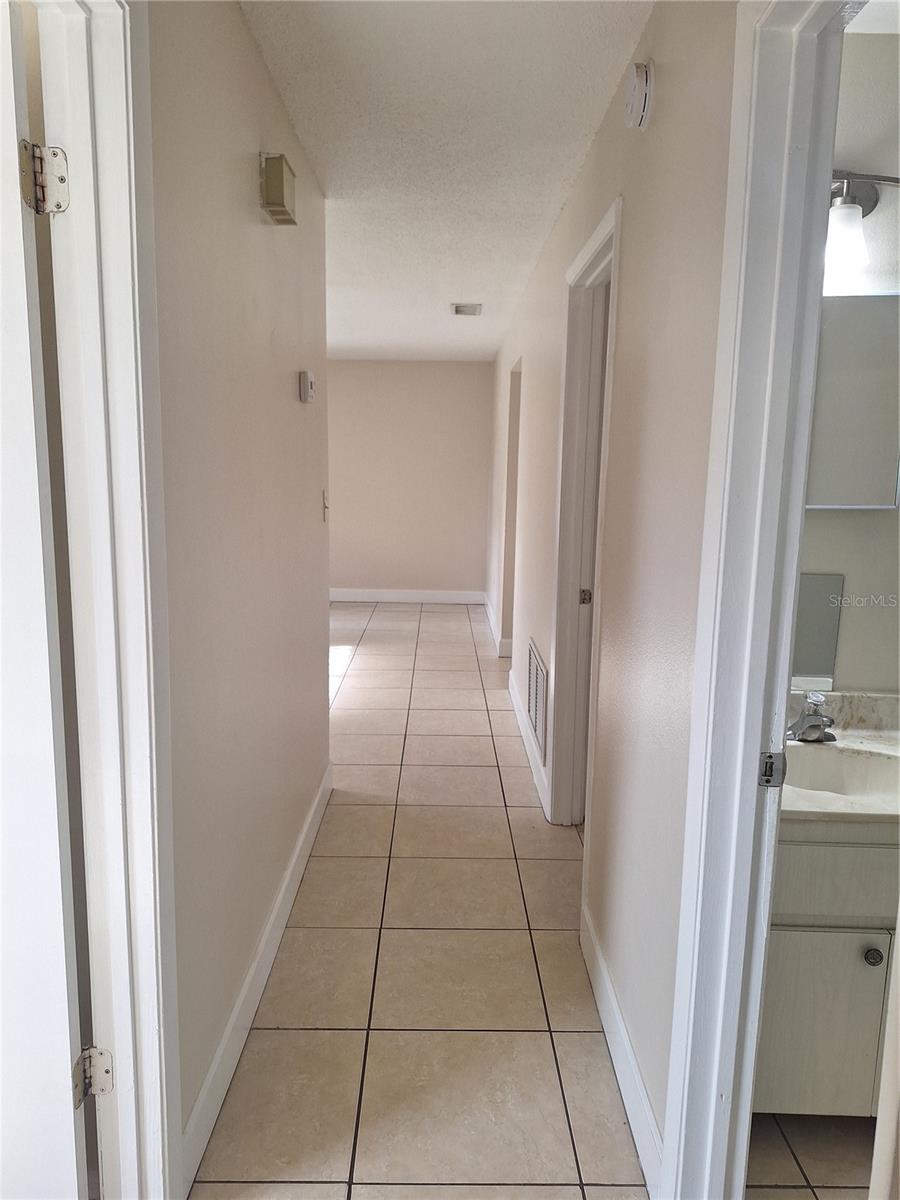 ARNAUS MARY E - Residential