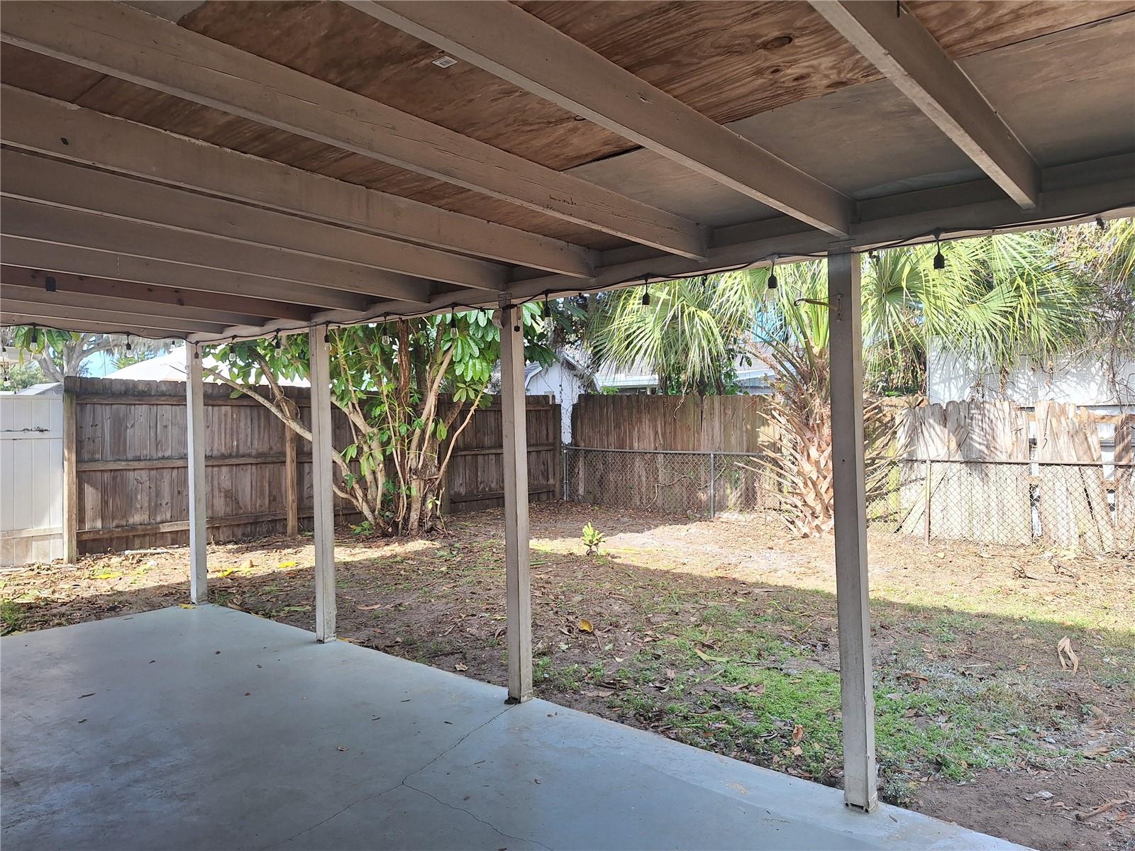 ARNAUS MARY E - Residential