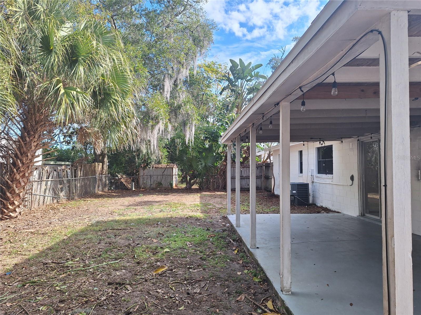 ARNAUS MARY E - Residential