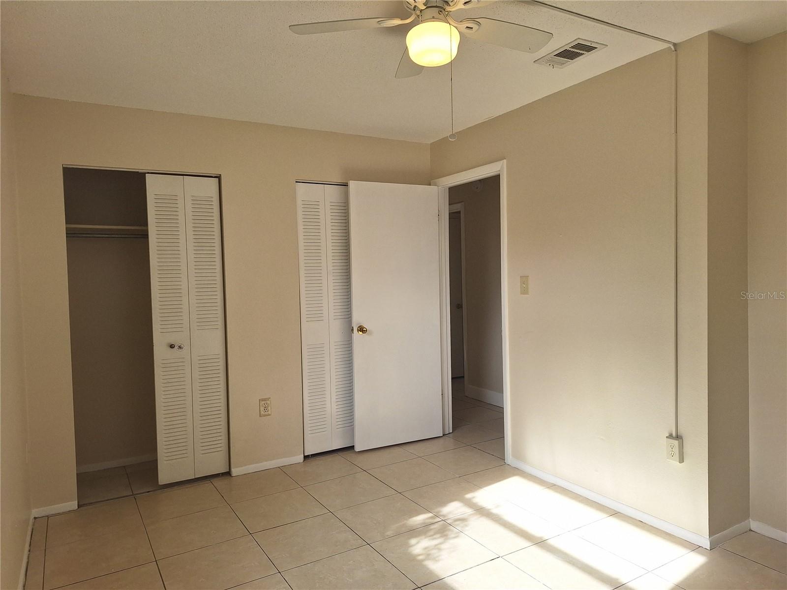 ARNAUS MARY E - Residential