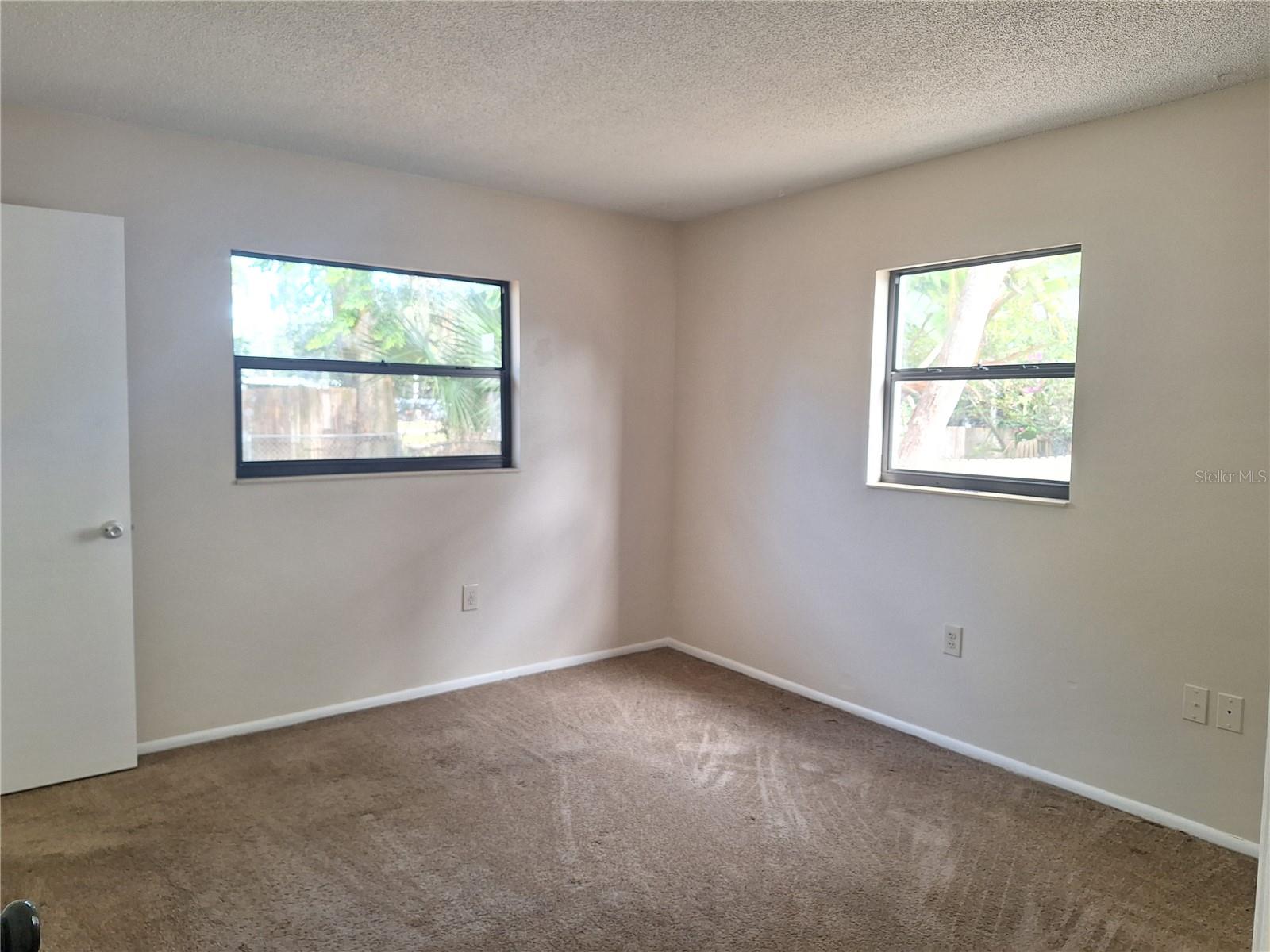 ARNAUS MARY E - Residential