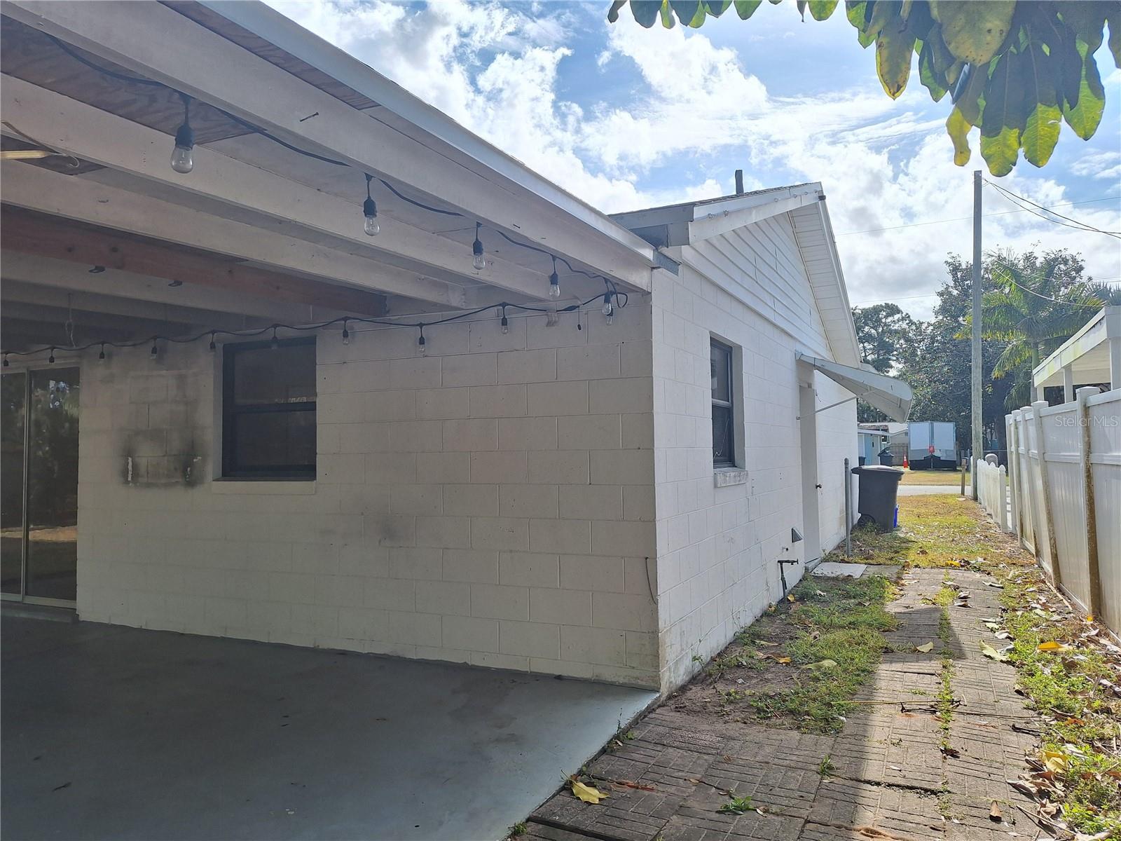 ARNAUS MARY E - Residential