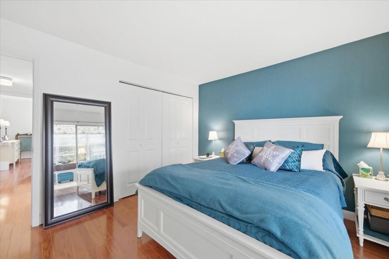 DOUGLAS ARMS - Residential