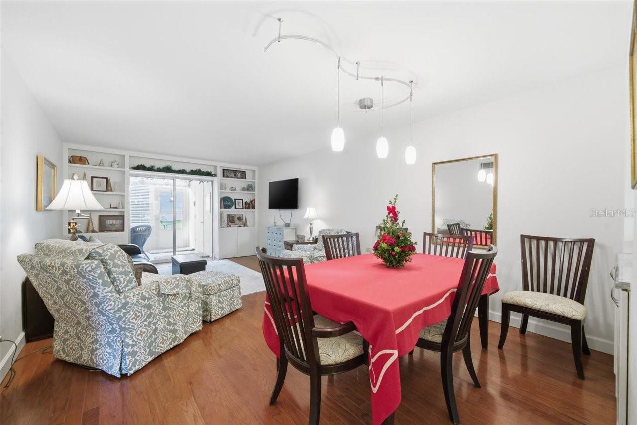 DOUGLAS ARMS - Residential