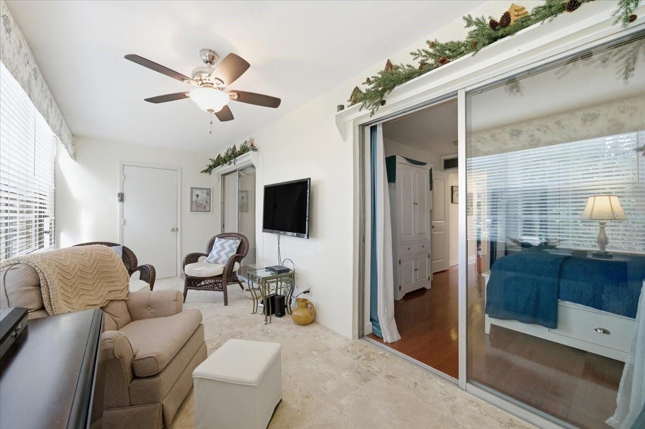 DOUGLAS ARMS - Residential