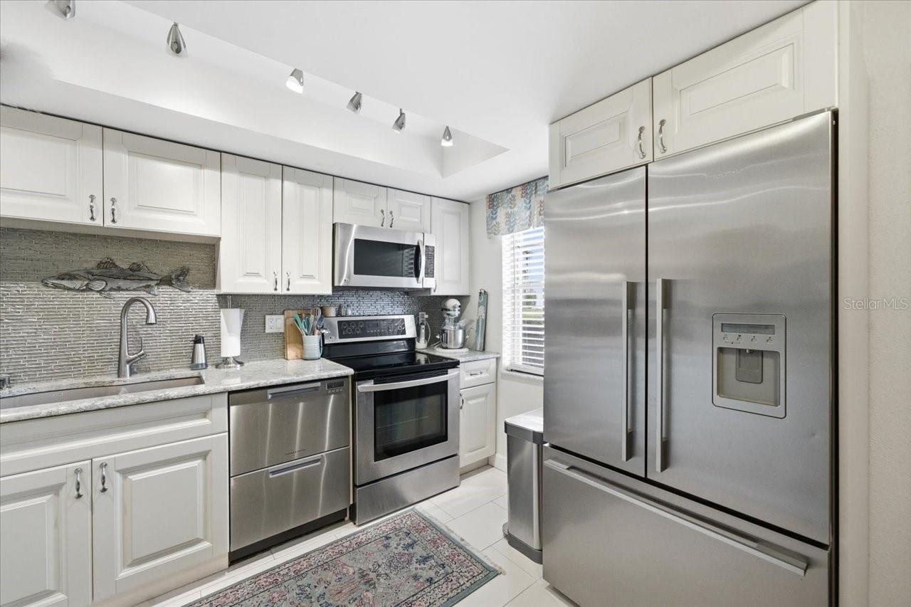 DOUGLAS ARMS - Residential