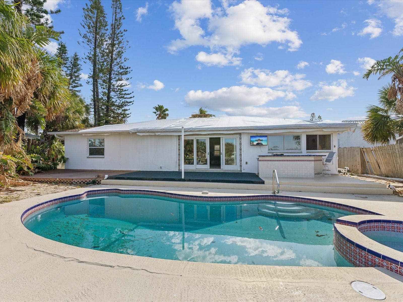 ST PETERSBURG BEACH NORTH UNIT 3 - Residential